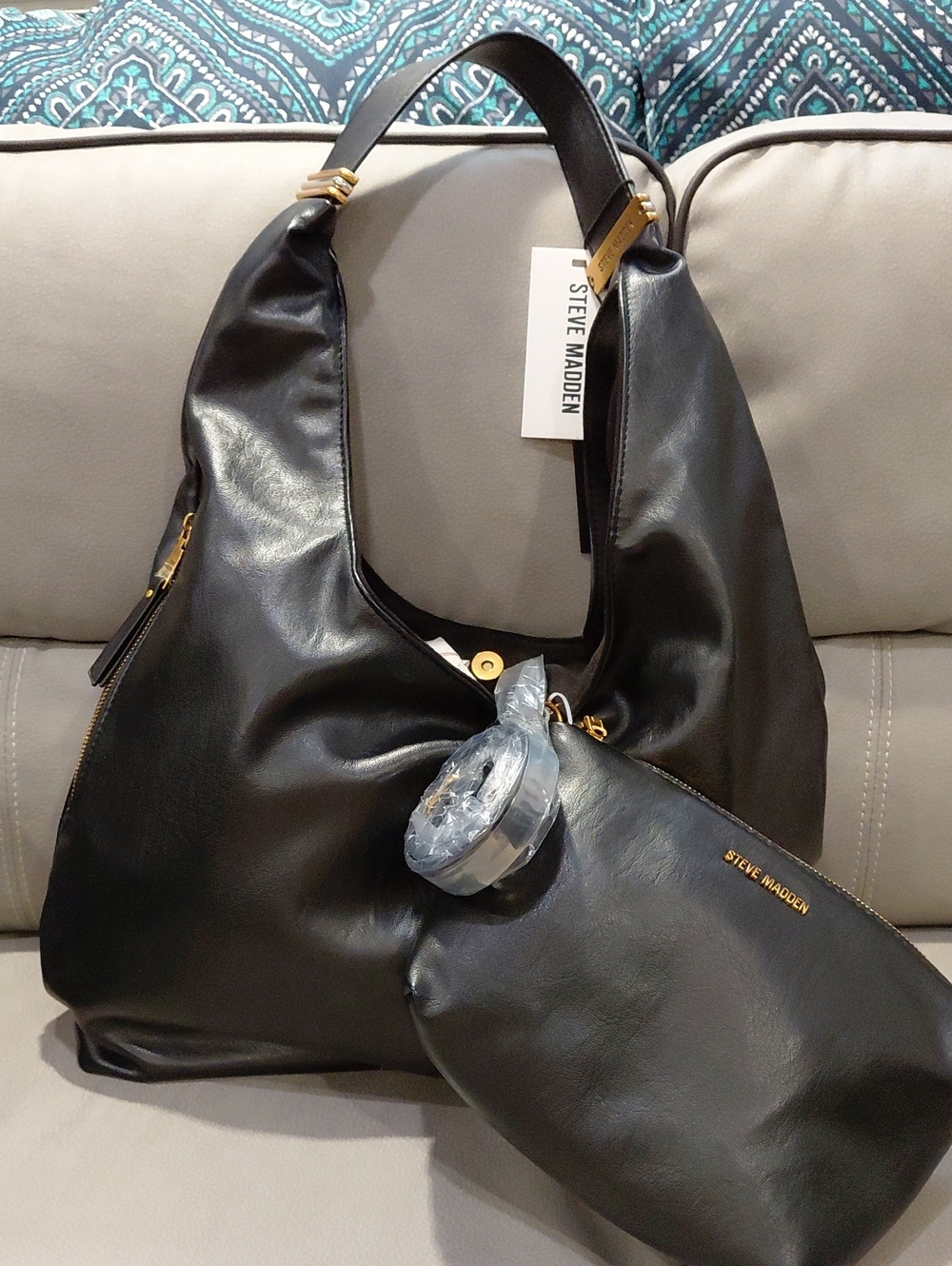 STEVE MADDEN HOBO 2 PIECE SET